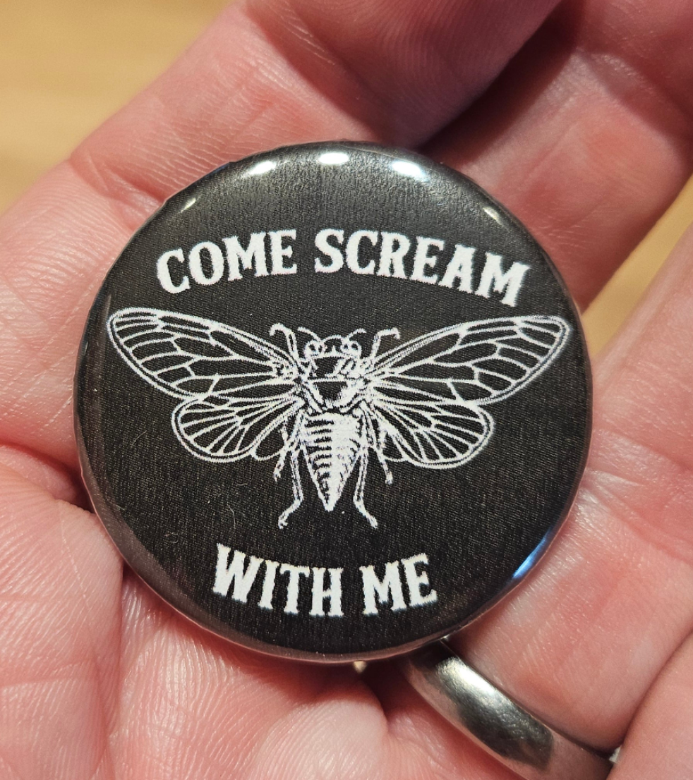 Come scream 1.5 in button