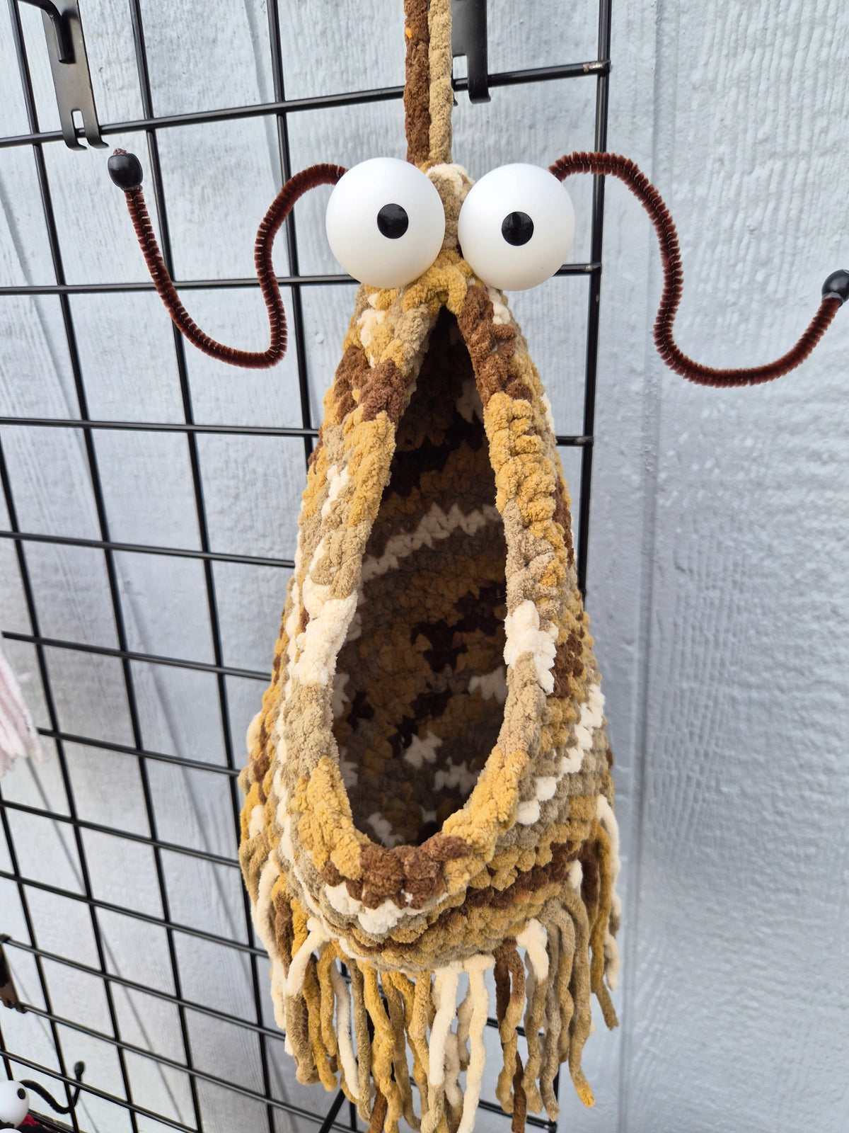Yip yip Martian bags